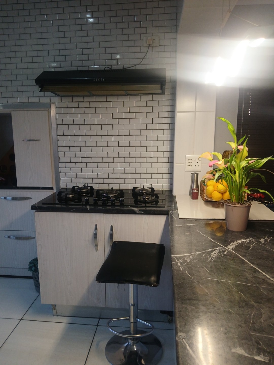 4 Bedroom Property for Sale in Kimberley North Northern Cape